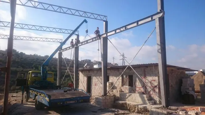 هنغار صفير — ٢