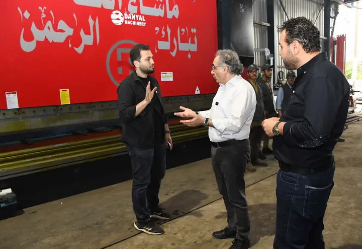 منشأتنا وتجهيزاتنا — ٣